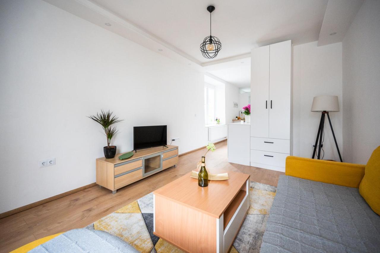 Modern Studio Apartment In The Old Town SJJ Buitenkant foto