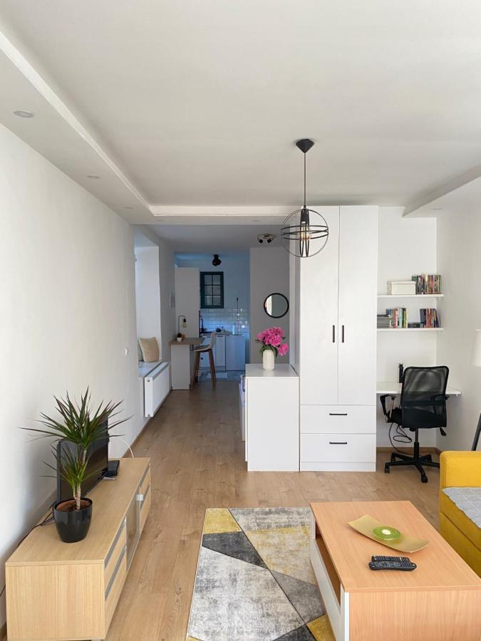 Modern Studio Apartment In The Old Town SJJ Buitenkant foto