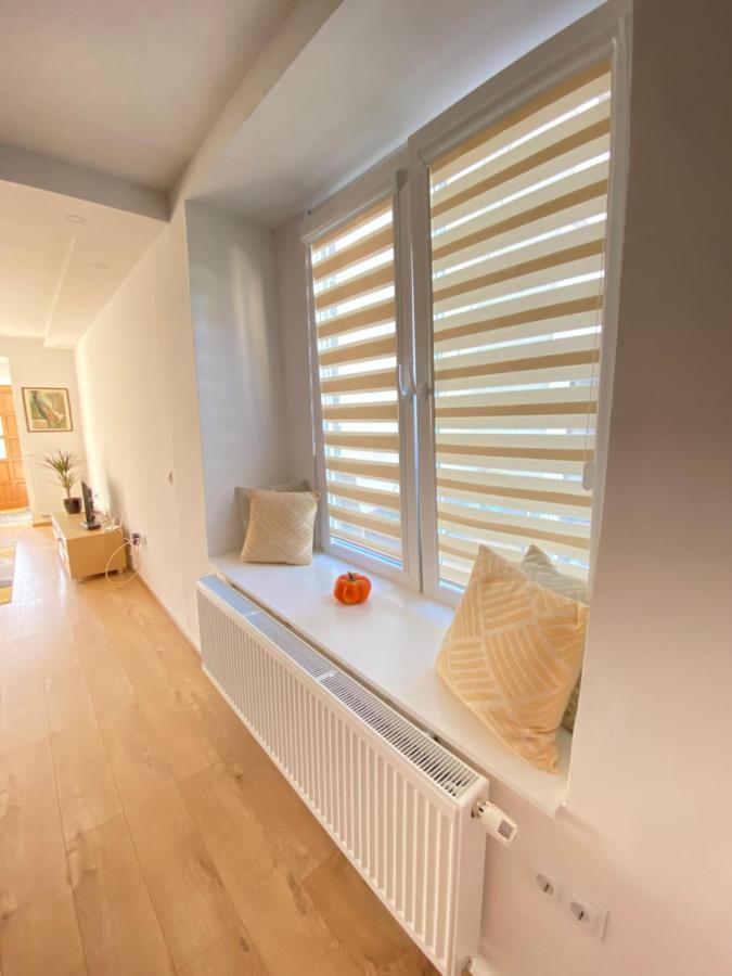 Modern Studio Apartment In The Old Town SJJ Buitenkant foto