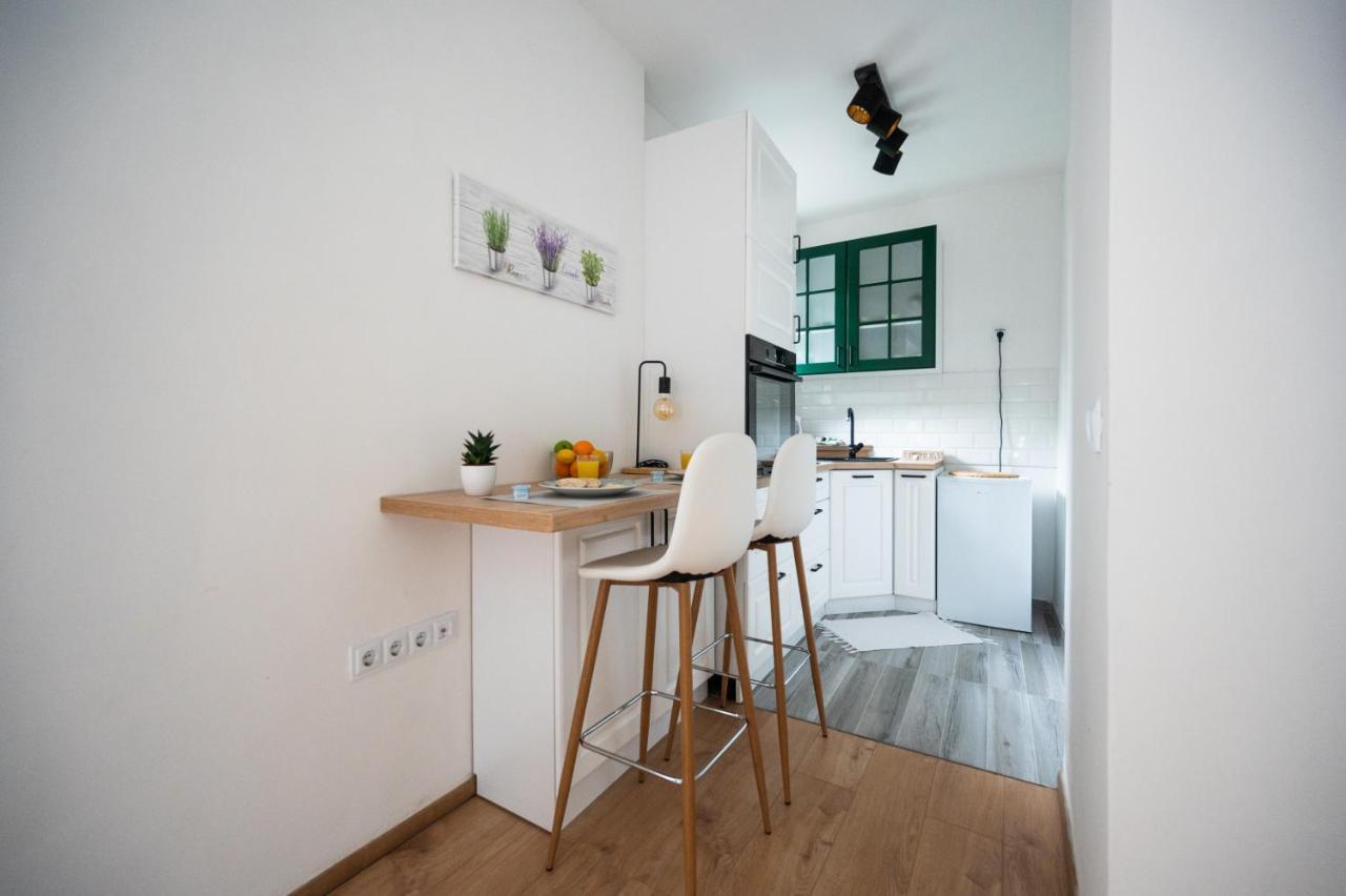 Modern Studio Apartment In The Old Town SJJ Buitenkant foto